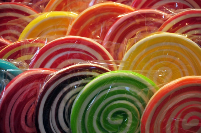 confiserie-LA TURBIE-min_lollipops_candy_candies_colors_sugar-761478